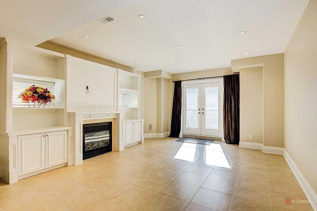 81 Stormont Ave, House detached with 5 bedrooms, 5 bathrooms and 4 parking in Toronto ON | Image 29