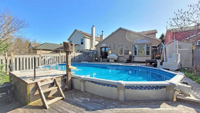 1060 Bridlewood Tr, House detached with 3 bedrooms, 4 bathrooms and 4 parking in Oakville ON | Image 20
