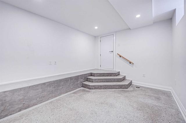 616 Manning Ave, House semidetached with 3 bedrooms, 3 bathrooms and 2 parking in Toronto ON | Image 22