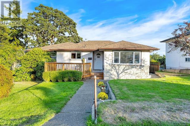 937 Shirley Rd, House detached with 5 bedrooms, 4 bathrooms and 2 parking in Esquimalt BC | Image 6
