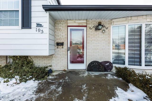 195 Avondale Blvd, House detached with 3 bedrooms, 2 bathrooms and 3 parking in Brampton ON | Image 36
