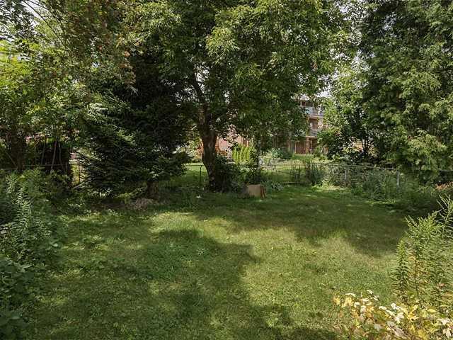 104 Freemont Ave, House detached with 3 bedrooms, 1 bathrooms and 2 parking in Toronto ON | Image 14