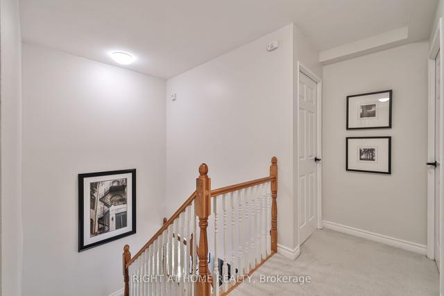 43 - 1016 Falgarwood Dr, Townhouse with 3 bedrooms, 1 bathrooms and 1 parking in Oakville ON | Image 3