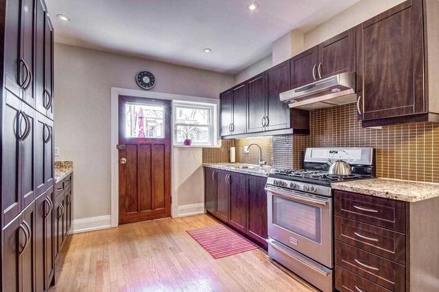 108 Kingsmount Park Rd, House semidetached with 4 bedrooms, 2 bathrooms and 0 parking in Toronto ON | Image 2