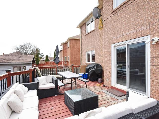 93 Flowertown Ave, House detached with 5 bedrooms, 4 bathrooms and 4 parking in Brampton ON | Image 31