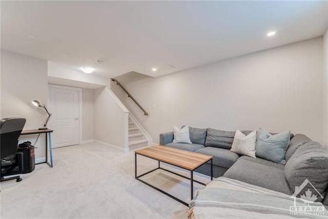 23 Damselfish Walk, Townhouse with 3 bedrooms, 3 bathrooms and 3 parking in Ottawa ON | Image 13
