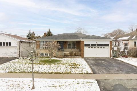 94 Pleasant View Dr, House detached with 3 bedrooms, 2 bathrooms and 4 parking in Toronto ON | Card Image