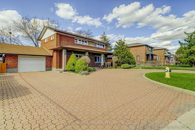 106 Lawnside Dr, House detached with 3 bedrooms, 2 bathrooms and 8 parking in Toronto ON | Image 23