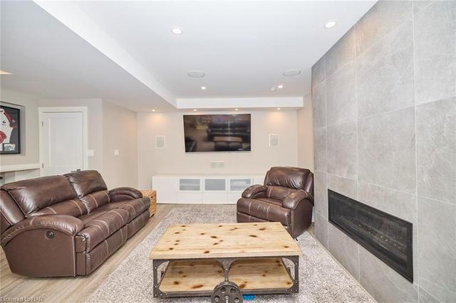 18 Valencia Drive, House detached with 4 bedrooms, 2 bathrooms and 5 parking in St. Catharines ON | Image 18