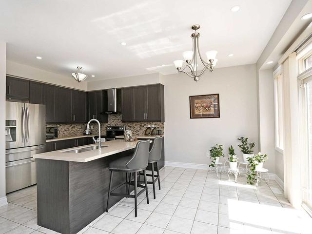1 Pathmaster Rd, House detached with 3 bedrooms, 4 bathrooms and 5 parking in Brampton ON | Image 4