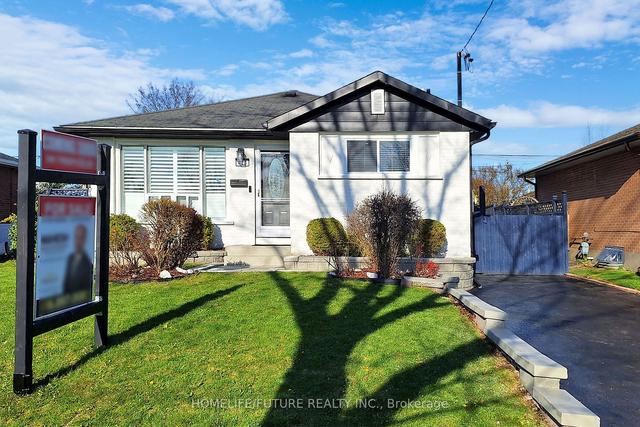 423 Elizabeth St, House detached with 3 bedrooms, 3 bathrooms and 3 parking in Oshawa ON | Image 1