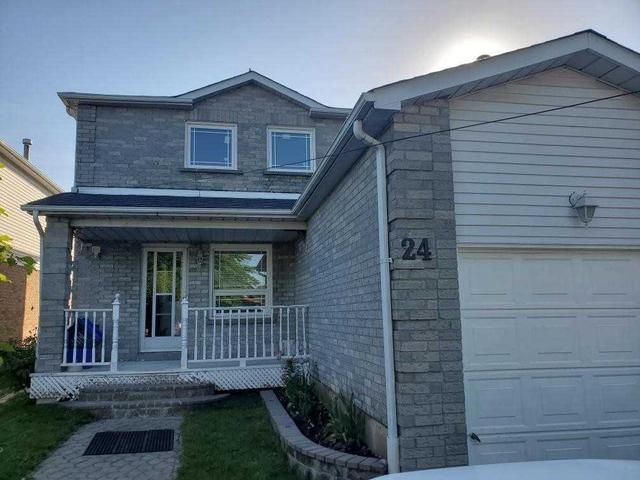 upper - 24 Chalmers Cres