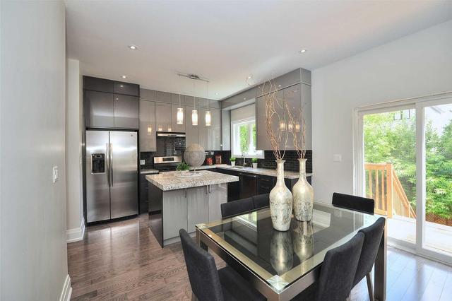 121 Harding Blvd, House detached with 4 bedrooms, 4 bathrooms and 2 parking in Toronto ON | Image 6