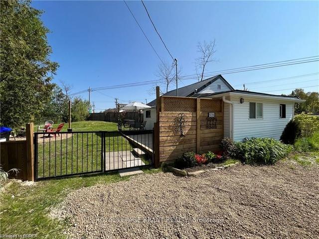 9296 Beachwood Rd, House detached with 2 bedrooms, 1 bathrooms and 2 parking in Collingwood ON | Image 6