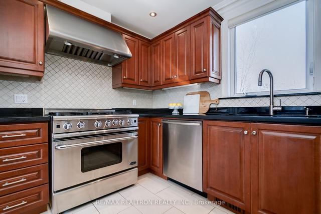30 Bombay Ave, House detached with 3 bedrooms, 3 bathrooms and 5 parking in Toronto ON | Image 14