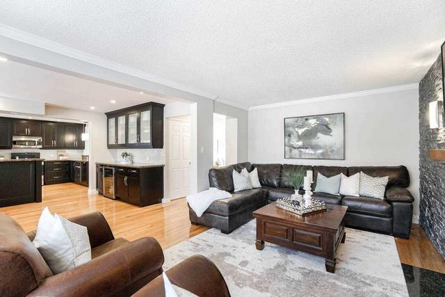 16 Nottingham Cres, House detached with 4 bedrooms, 4 bathrooms and 4 parking in Brampton ON | Image 13