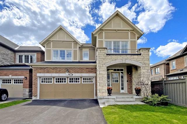 29 Degraaf Cres, House detached with 4 bedrooms, 3 bathrooms and 4 parking in Aurora ON | Image 1