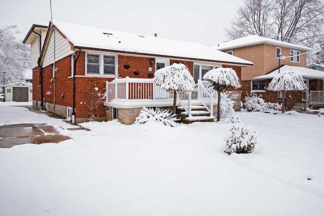 130 West 28th St, House detached with 5 bedrooms, 3 bathrooms and 6 parking in Hamilton ON | Image 1