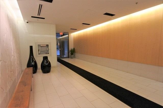 1004 - 127 Queen St E, Condo with 1 bedrooms, 1 bathrooms and null parking in Toronto ON | Image 3