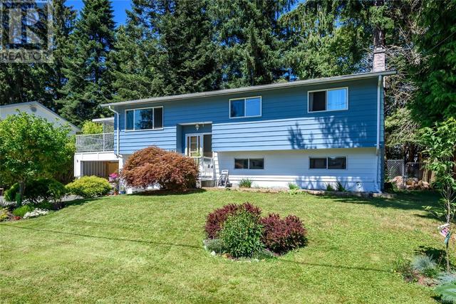 2142 Gull Ave, House detached with 4 bedrooms, 2 bathrooms and 2 parking in Comox BC | Card Image