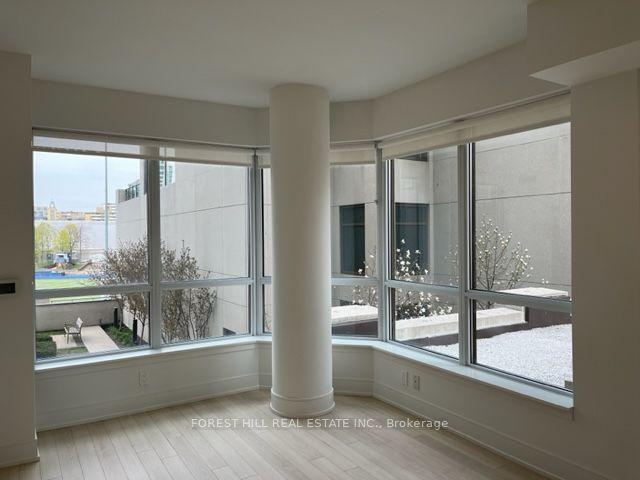 202 - 310 Tweedsmuir Ave, Condo with 2 bedrooms, 1 bathrooms and 1 parking in Toronto ON | Image 4