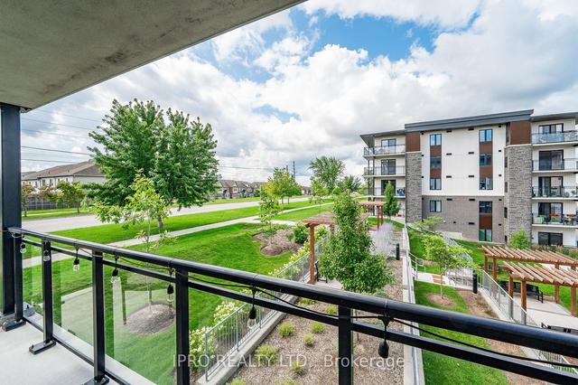 211 - 104 Summit Ridge Dr, Condo with 3 bedrooms, 2 bathrooms and 2 parking in Guelph ON | Image 9