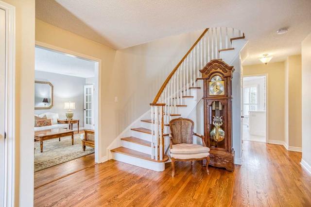 1745 Kerns Rd, House detached with 4 bedrooms, 3 bathrooms and 6 parking in Burlington ON | Image 19