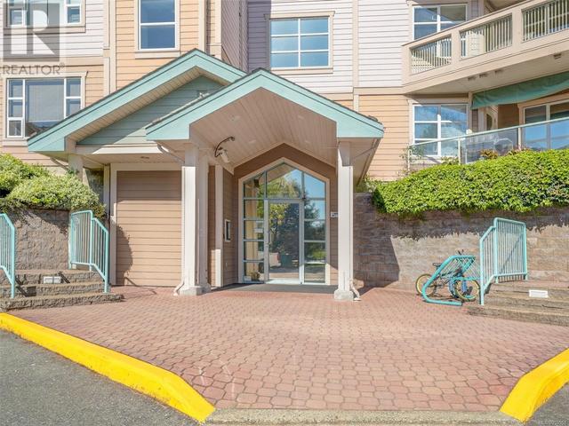 410 - 799 Blackberry Rd, Condo with 2 bedrooms, 2 bathrooms and 1 parking in Saanich BC | Image 24