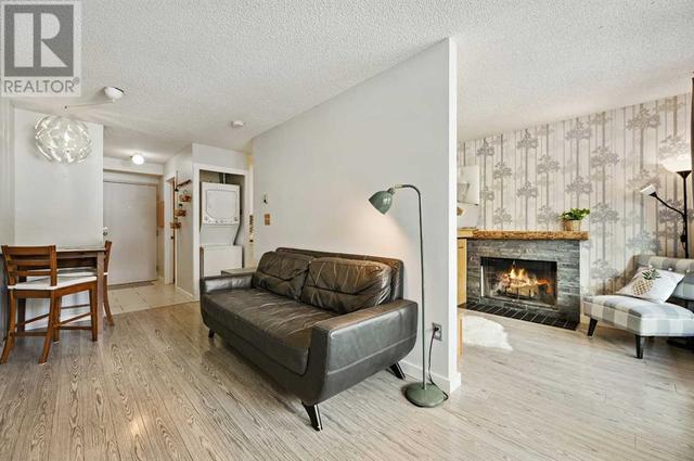 213, - 412 Squirrel Street, Condo with 1 bedrooms, 1 bathrooms and 1 parking in Banff AB | Image 5