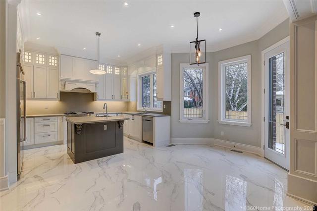 33 Starfire Dr, House detached with 4 bedrooms, 7 bathrooms and 4 parking in Toronto ON | Image 24