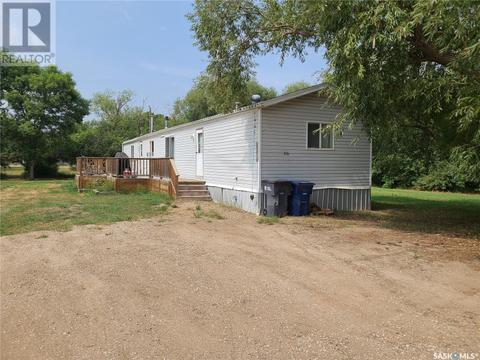 115 Heward Street, Home with 3 bedrooms, 2 bathrooms and null parking in Creelman SK | Card Image