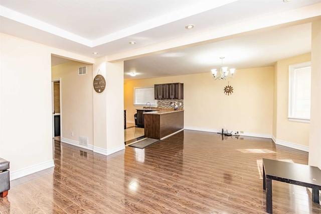 583 Burnhamthorpe Rd, House detached with 3 bedrooms, 3 bathrooms and 4 parking in Toronto ON | Image 35