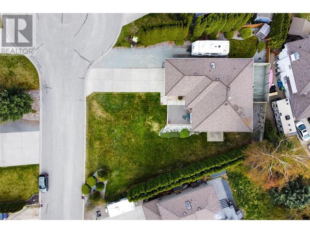 2141 Faulkner Court, House detached with 4 bedrooms, 2 bathrooms and 2 parking in West Kelowna BC | Image 63
