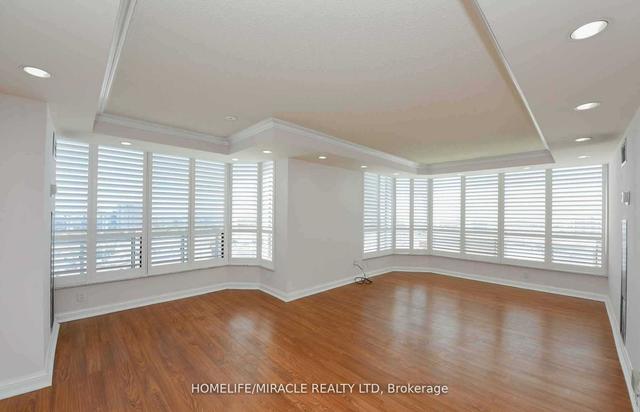1810 - 24 Hanover Rd, Condo with 3 bedrooms, 2 bathrooms and 2 parking in Brampton ON | Image 28