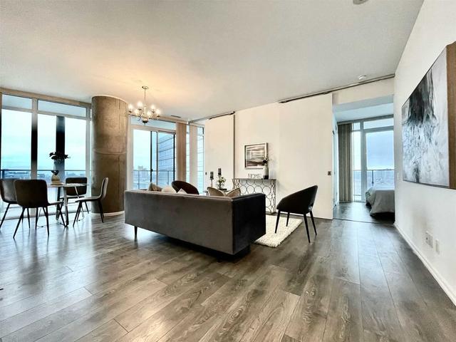 1502 - 125 Peter St, Condo with 2 bedrooms, 2 bathrooms and 1 parking in Toronto ON | Image 16
