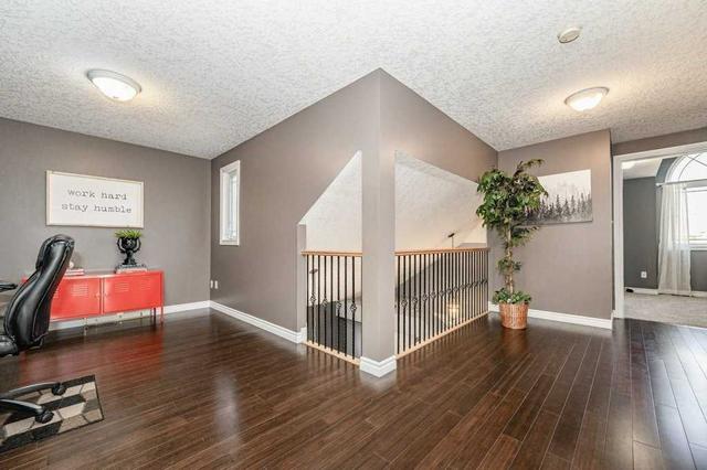 143 Deerpath Dr, House detached with 3 bedrooms, 4 bathrooms and 4 parking in Guelph ON | Image 11