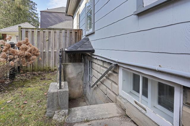 263 Ridout St S, House detached with 3 bedrooms, 2 bathrooms and 3 parking in London ON | Image 30