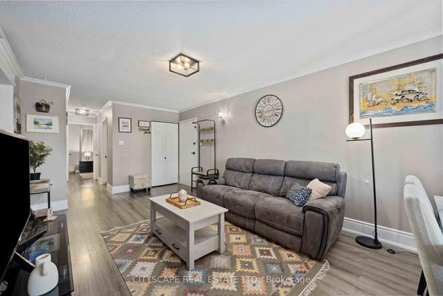 11 - 6777 Formentera Ave, Townhouse with 3 bedrooms, 1 bathrooms and 2 parking in Mississauga ON | Image 2
