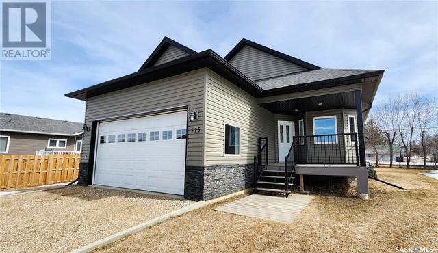 115 Anne Street, House detached with 4 bedrooms, 3 bathrooms and null parking in Wawota SK | Image 1