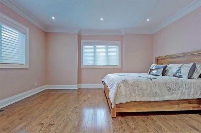 183 Connaught Ave, House detached with 4 bedrooms, 6 bathrooms and 6 parking in Toronto ON | Image 17