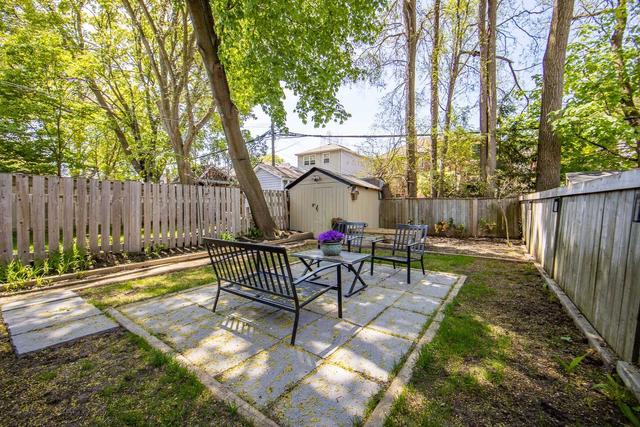360 Kingswood Rd, House detached with 3 bedrooms, 2 bathrooms and 0 parking in Toronto ON | Image 27