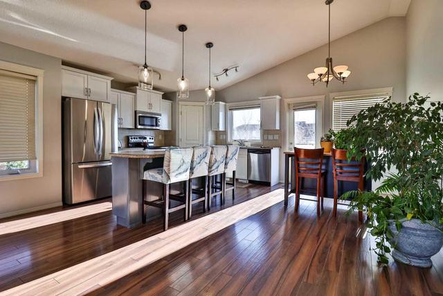436 Mt Sunburst Crescent W, House detached with 5 bedrooms, 3 bathrooms and 4 parking in Lethbridge AB | Image 6