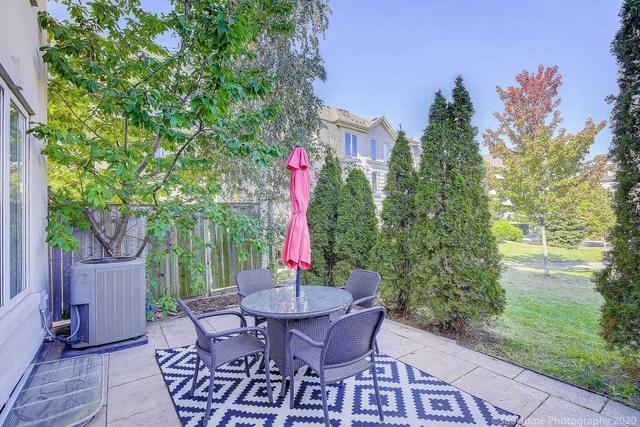 264 David Dunlap Circ, House attached with 3 bedrooms, 3 bathrooms and 2 parking in Toronto ON | Image 30