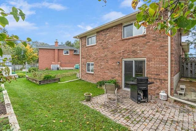 57 Buchanan St, House detached with 3 bedrooms, 2 bathrooms and 4 parking in Barrie ON | Image 19