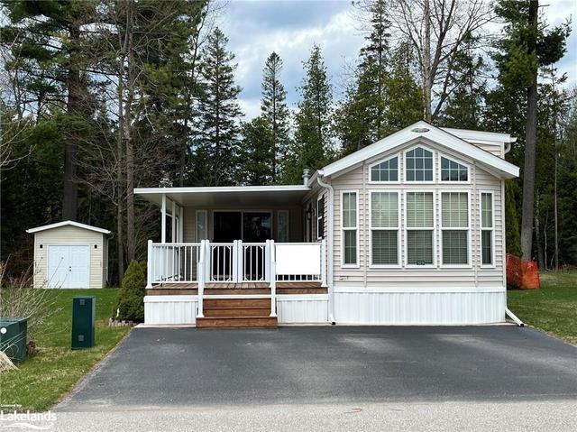 125 Madawaska Trail, House detached with 2 bedrooms, 1 bathrooms and 2 parking in Wasaga Beach ON | Image 27