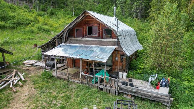 508 Rose Road, House detached with 4 bedrooms, 1 bathrooms and null parking in Central Kootenay G BC | Image 8