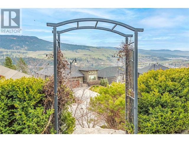 2726 Cliffshore Drive, House detached with 3 bedrooms, 2 bathrooms and 4 parking in Lake Country BC | Image 45
