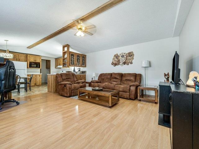 66 - 2715 Westside Drive W, Home with 3 bedrooms, 2 bathrooms and 2 parking in Lethbridge AB | Image 11