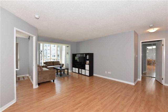 404 - 1470 Midland Ave, Condo with 2 bedrooms, 2 bathrooms and 1 parking in Toronto ON | Image 8