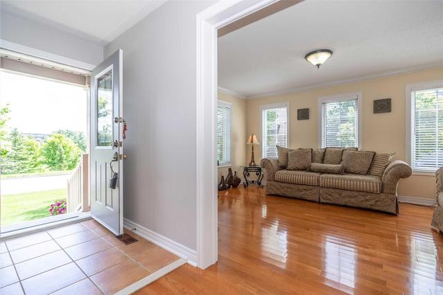 26 Bradbury Cres, House detached with 4 bedrooms, 3 bathrooms and 4 parking in Ajax ON | Image 3
